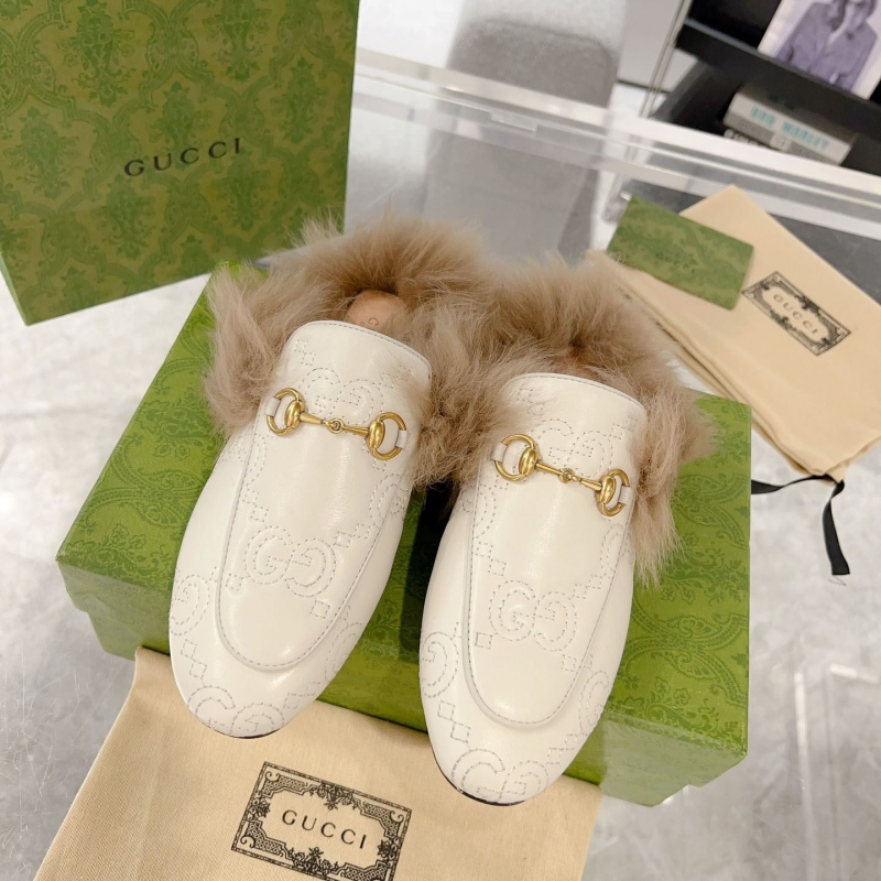 G*u*i leather shoes